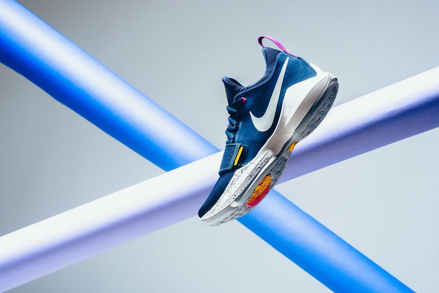 878627-417,PG1,Nike 878627-417 别忘了！明天将迎来 PG 1 步行者配色的发售