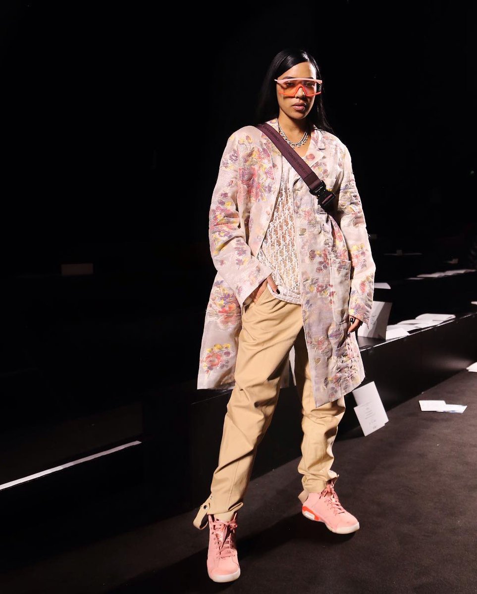 明星,上脚  Virgil Abloh 又曝光联名新鞋！本周海外明星球鞋上脚 1.21